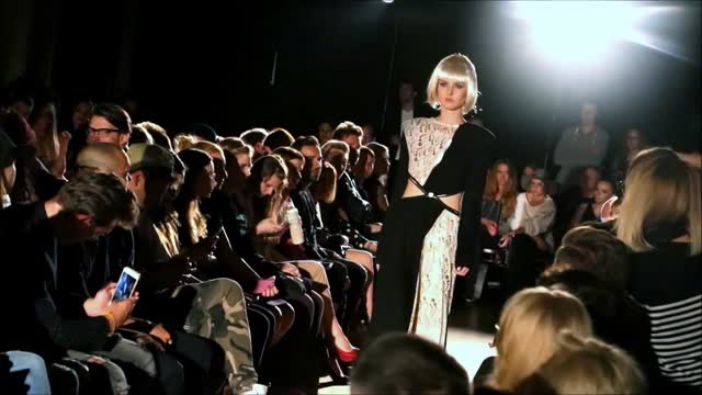 Pokaz Jakoba Birge Vision kolekcja wiosna-lato 2018 Nowy Świat Muzyki 24.05.201
