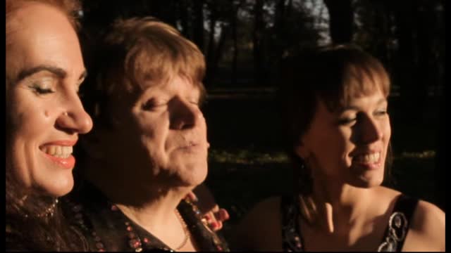 Balkan Expres, Łzy jak rosa011