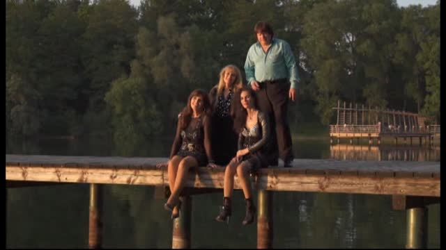 Balkan Express, Złote, złote dni012