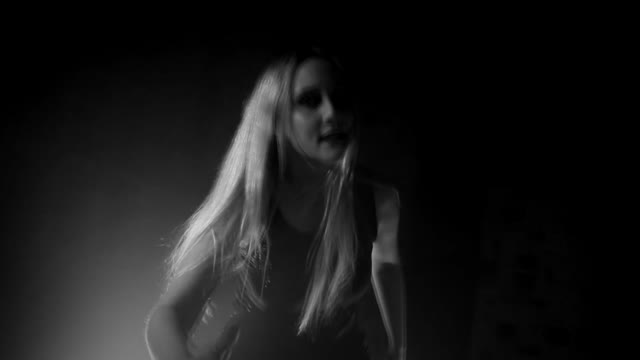 Moyra - Losing my sanity