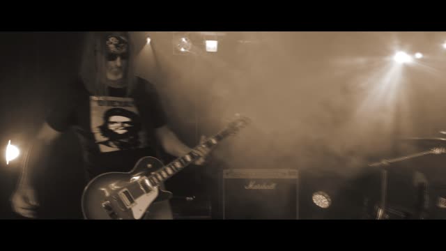 ZŁY PIES - Noce idą zimne